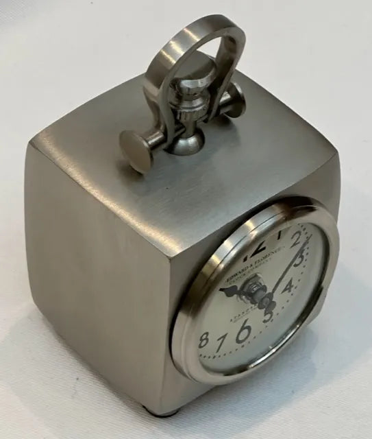 Edward Cube Clock - NetDécor 