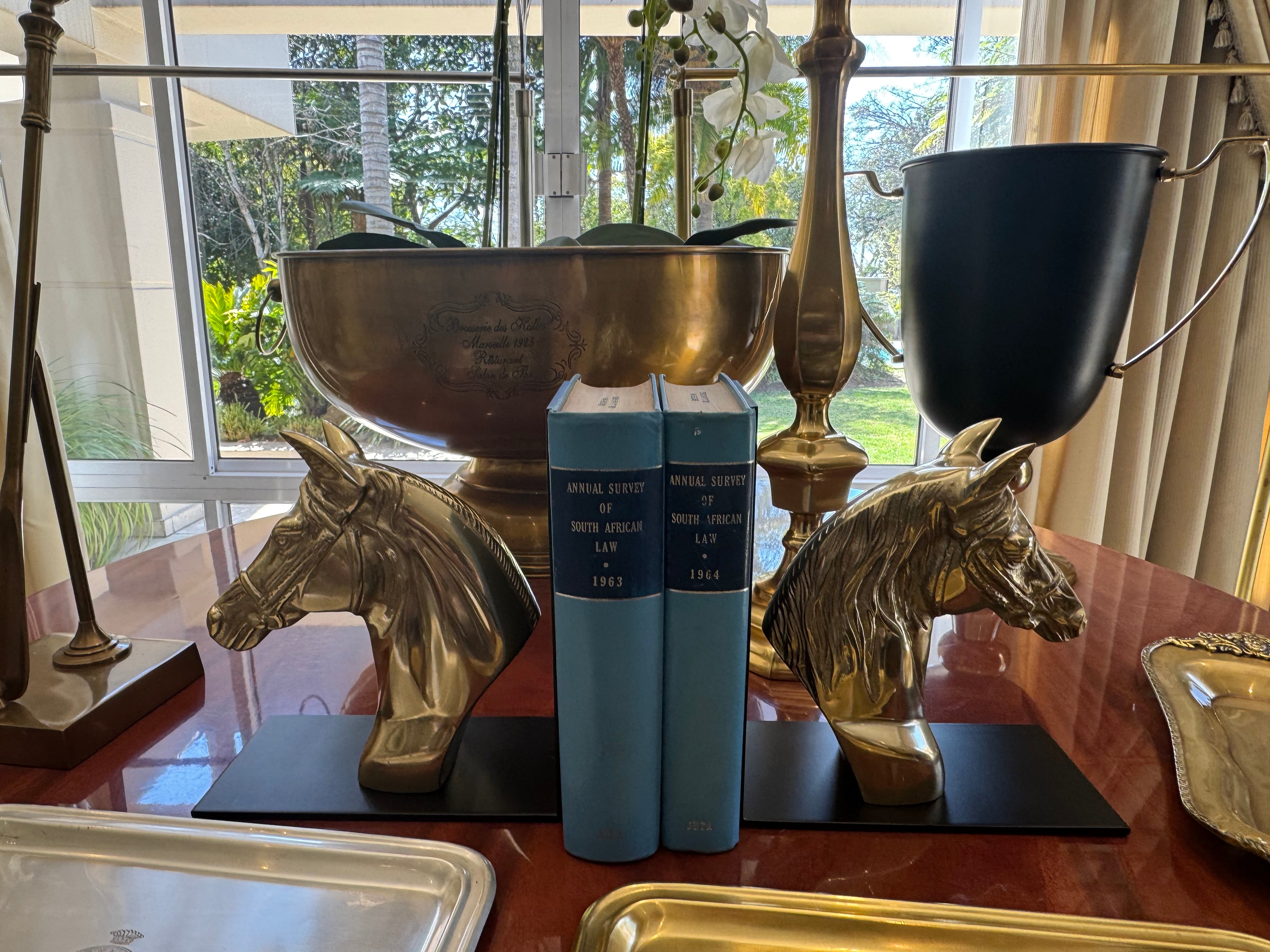 Ascot Bookends