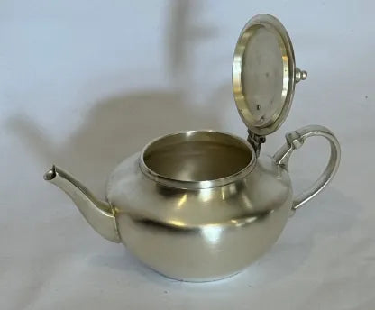 Tea pot for 1 Genie