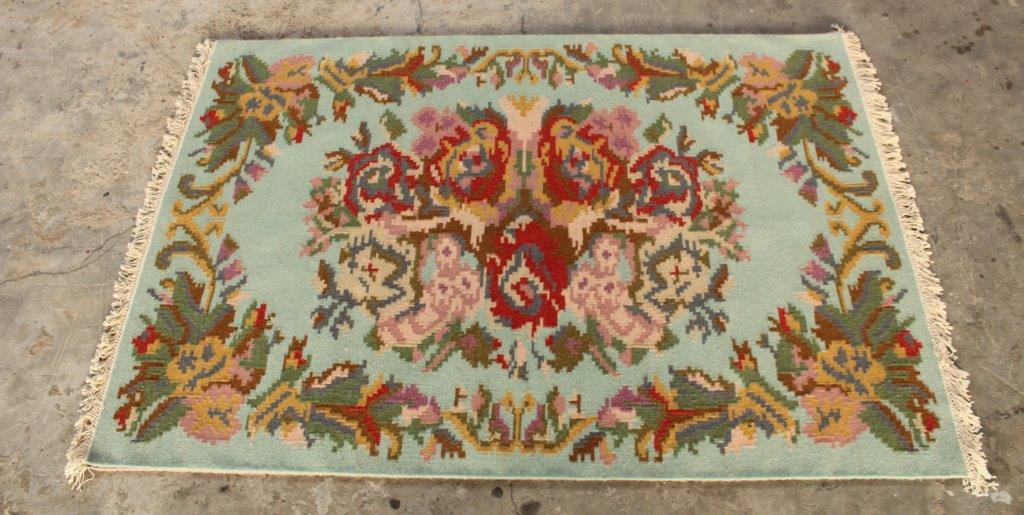 WOOL & COTTON MULTI-FLORAL RUG