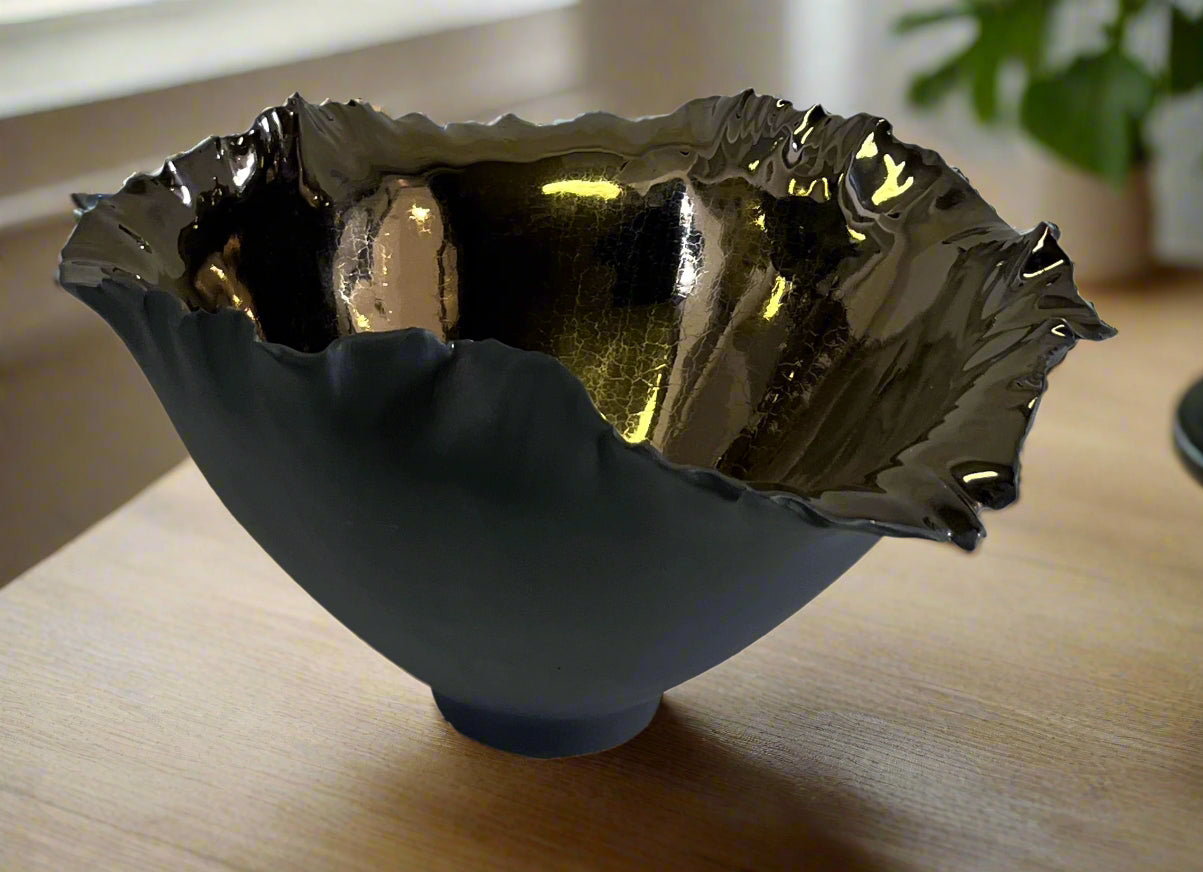 Lotus Flair Bowl Ceramic Vase  - Black