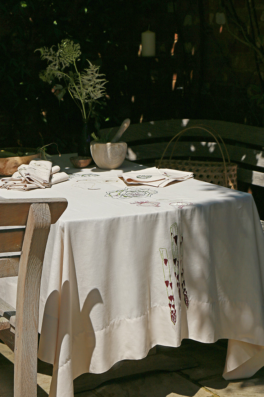 REED LINEN - Botanical Tablecloth & Napkins - Taupe