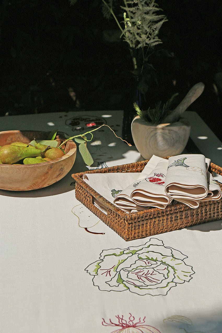 REED LINEN - Botanical Tablecloth & Napkins - Taupe