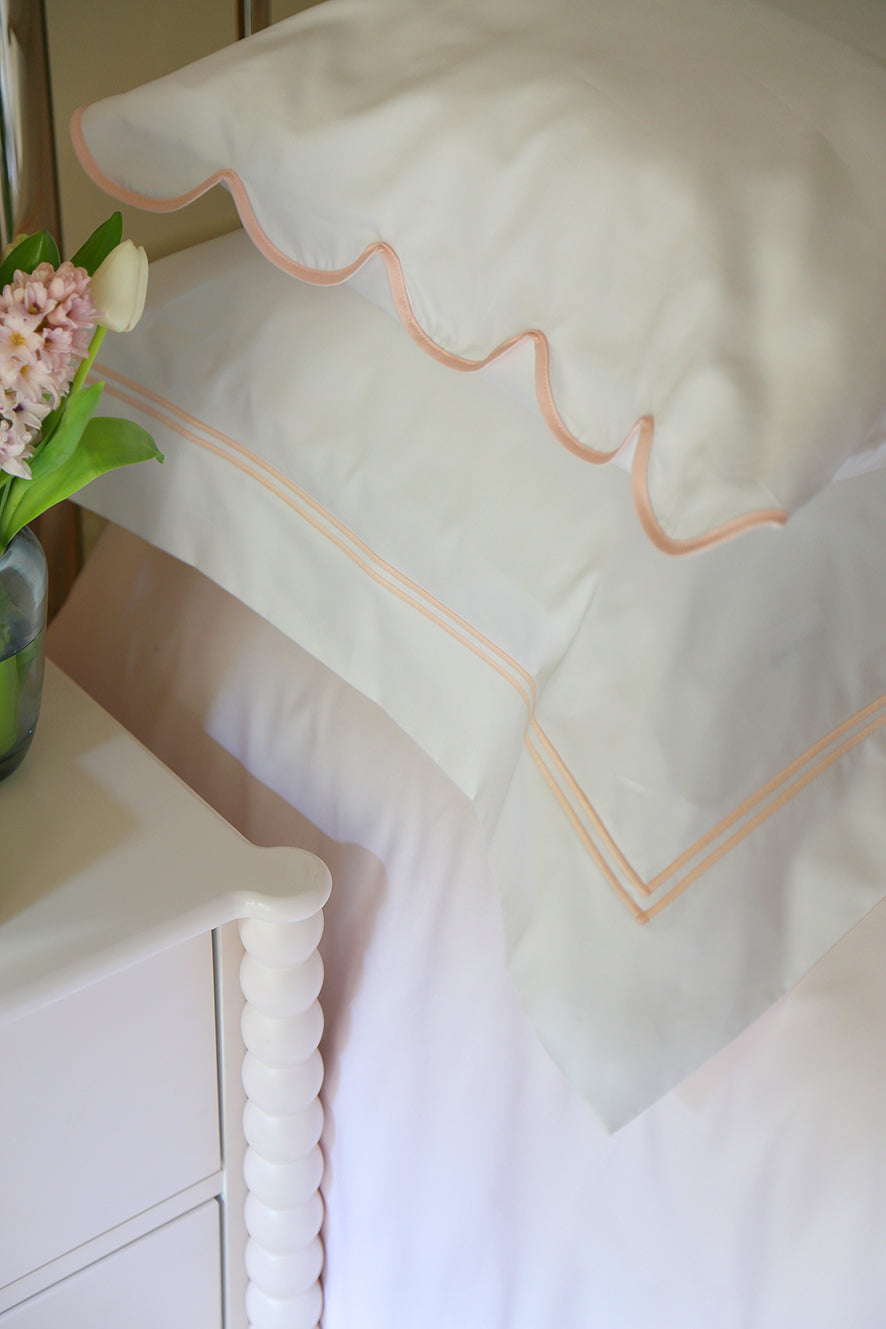 REED LINEN - Scallop Standard Pillowcase