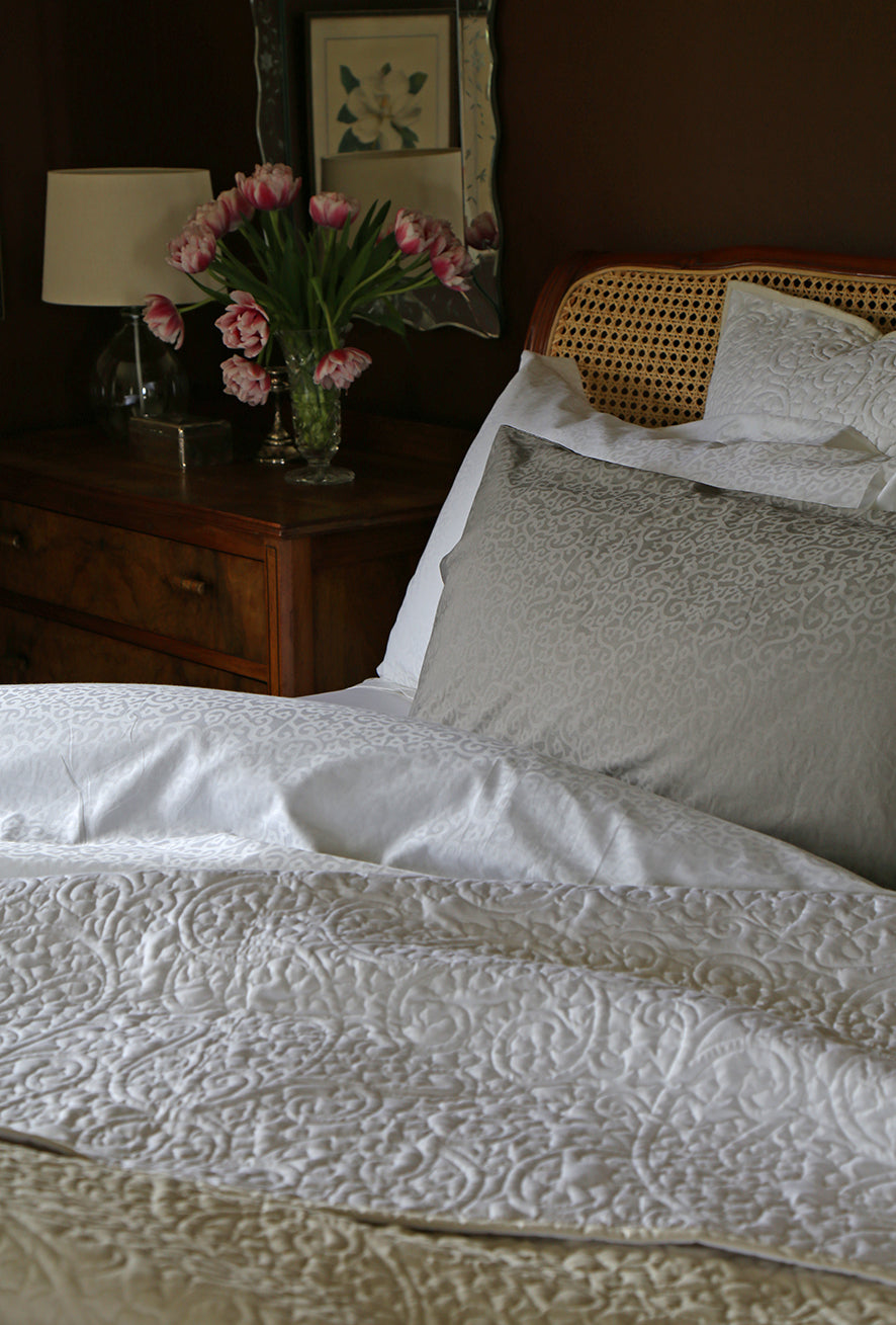 REED LINEN -Princess Grace Sheet Set