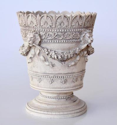 Resin Planter with Lion Head – 38x33cm | Outdoor Pedestal Pot | Decorative Garden Planter