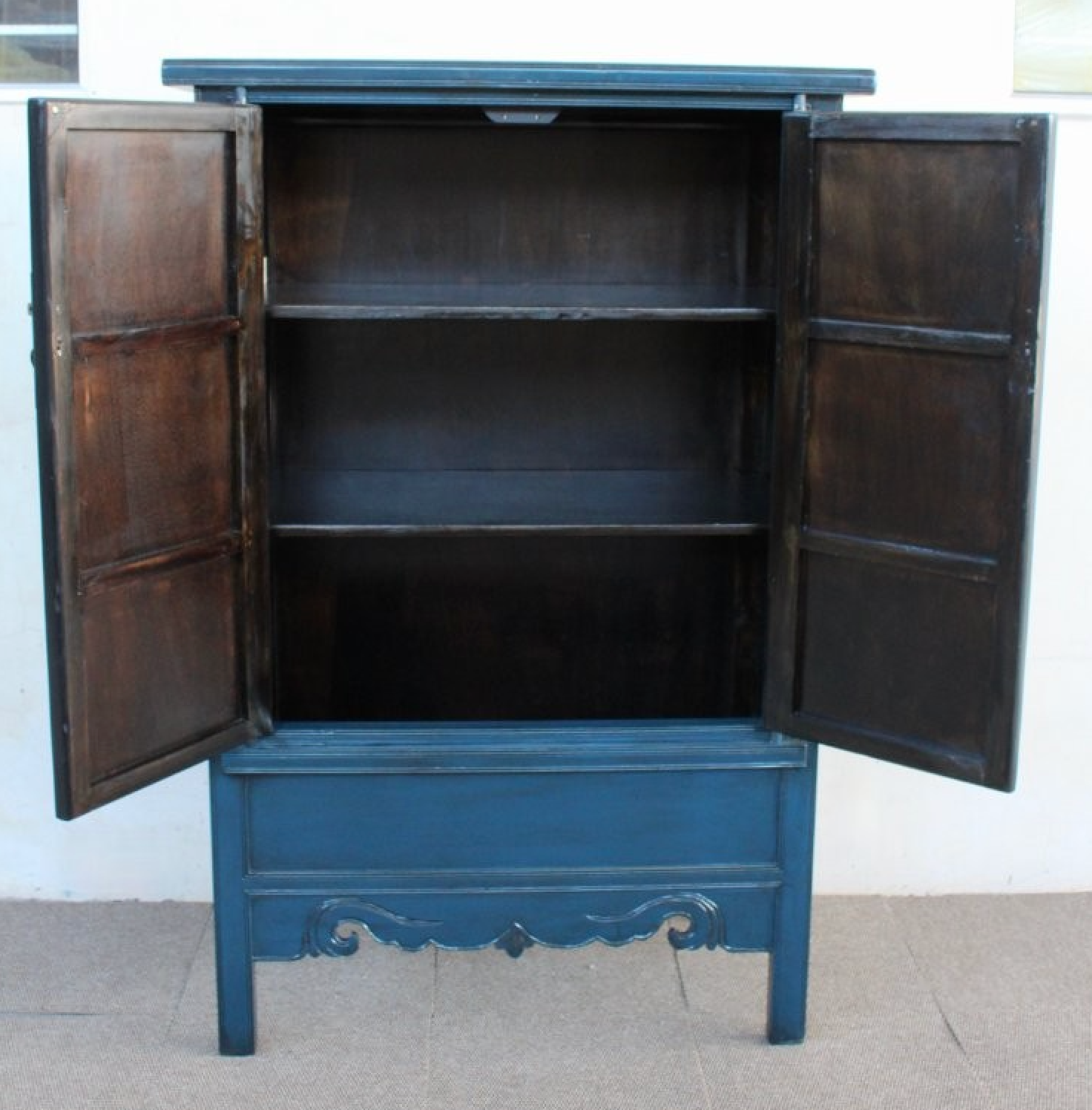 TALL NAVY BLUE 2 DOOR CABINET