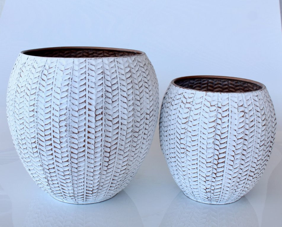 SET OF 2 WHITE METAL PLANTERS