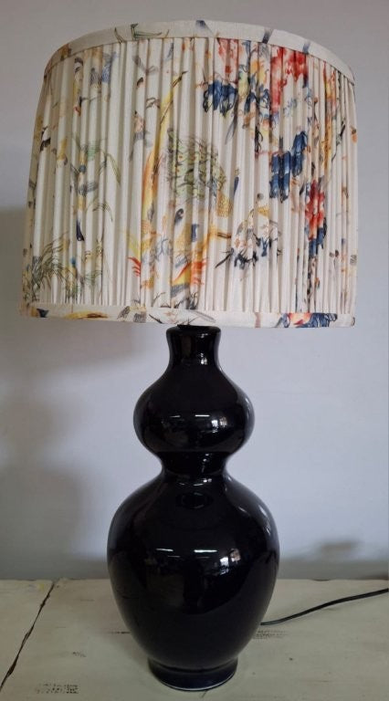 Black Lamp Base With Floral Bird Lamp Shade
