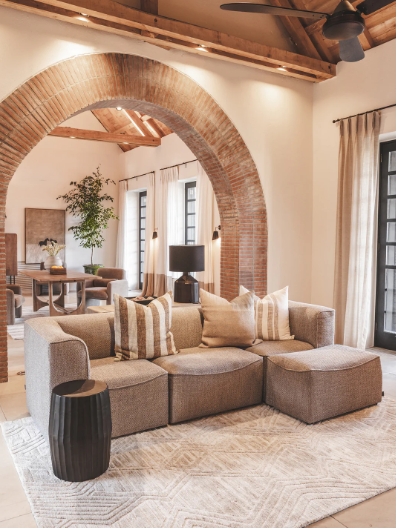 Ladismith Ottoman in Abbey Road Natura