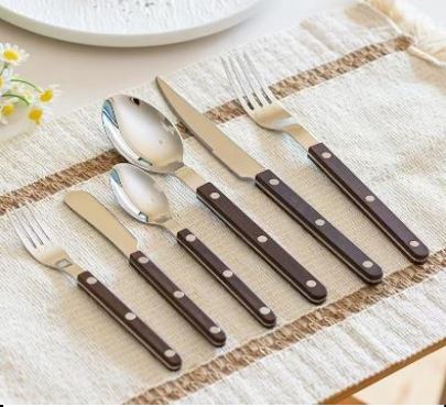 Louisiana 16 piece Cutlery Set in Wood