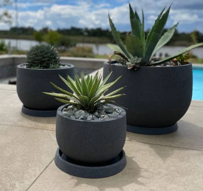 Rustic Round Set of 3 Outdoor Planters