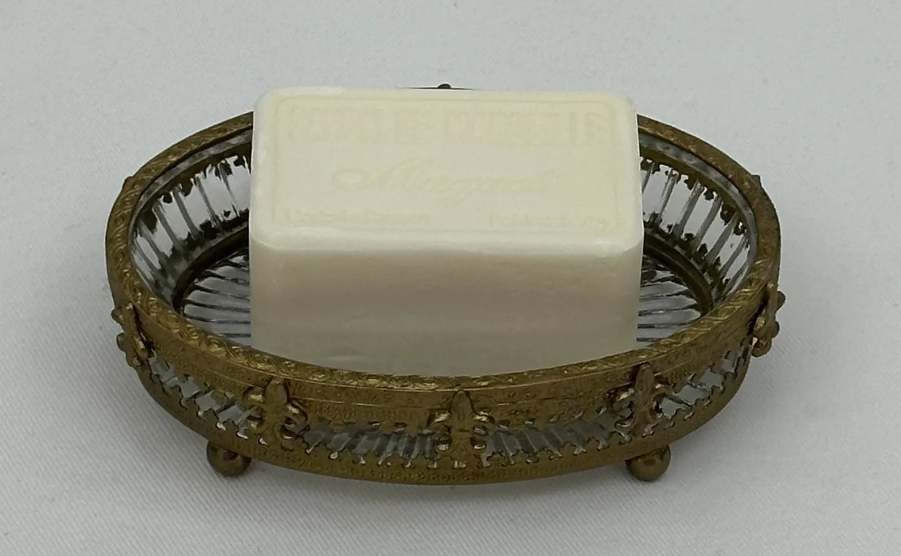 Antique Brass Fleur Soap Dish