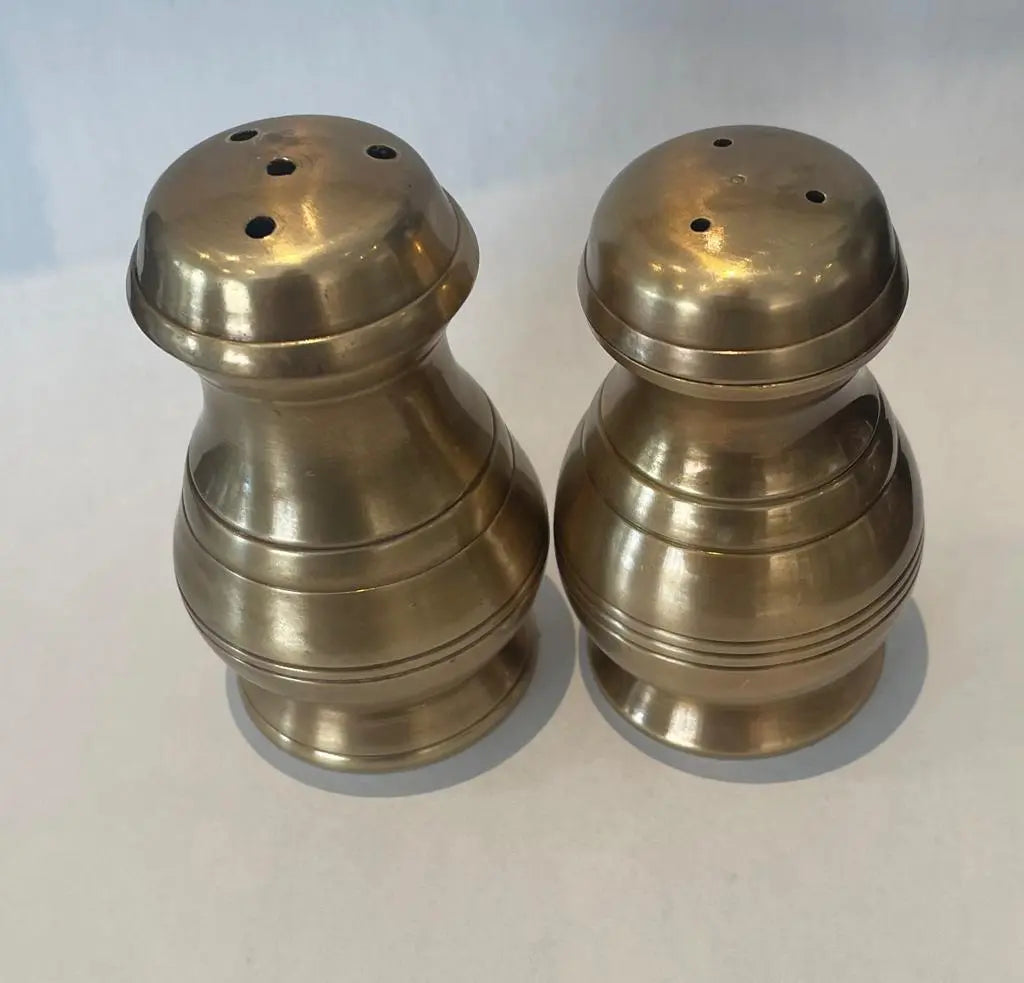Antique Brass Classic Salt and Pepper Shakers NetD cor