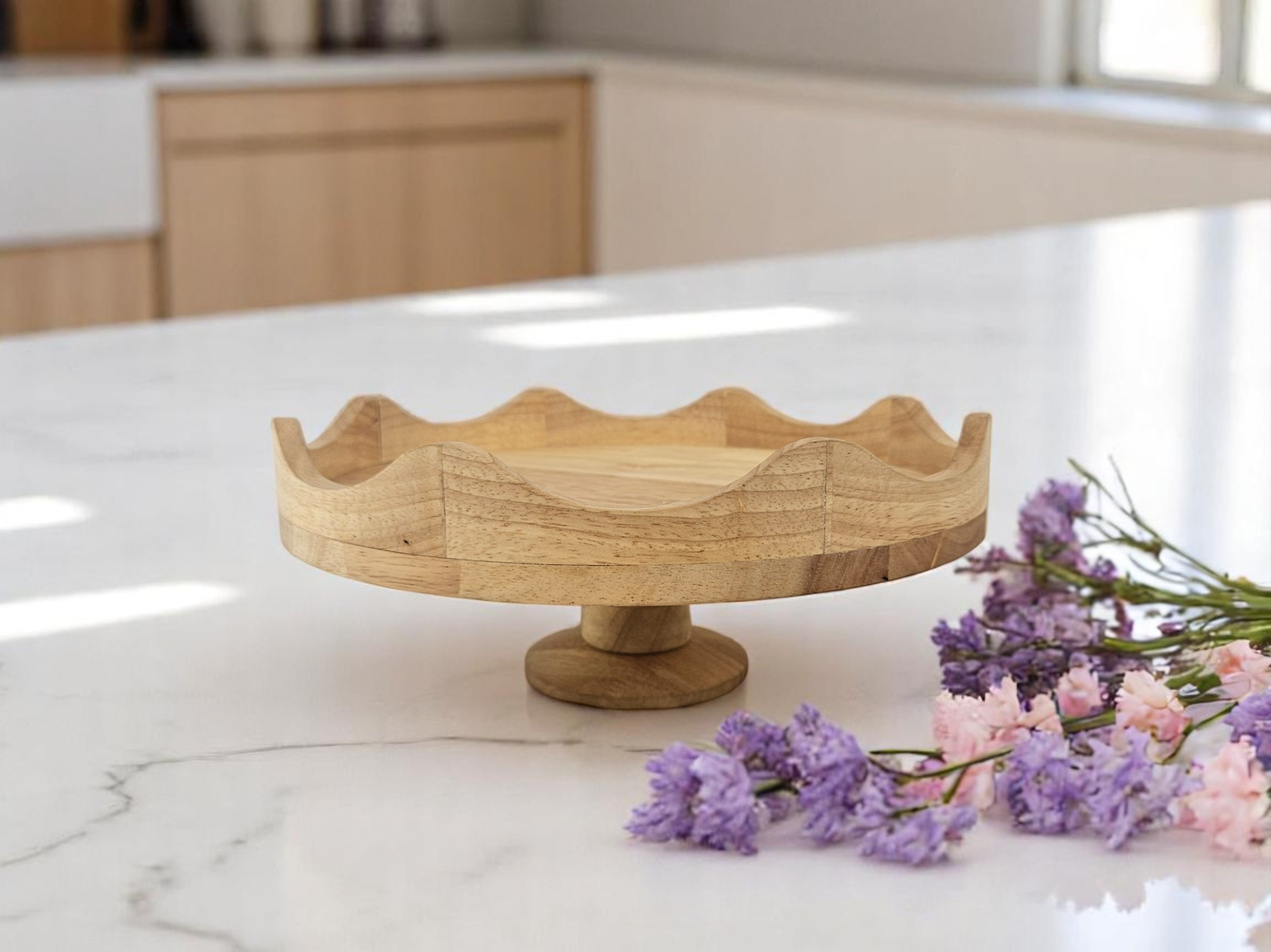 Scalloped Cake Stand 30cm