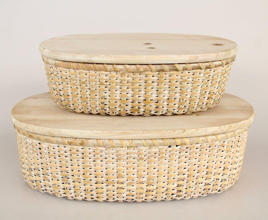 Set of 2 White Washed Baskets with Wooden Lid