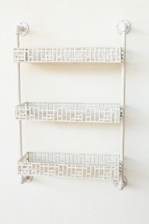 OFF WHITE METAL 3 TIER WALL SHELF - NetDécor 