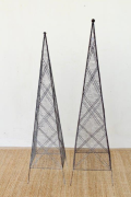 SET OF 2 METAL TRELLIS OBELISKS - NetDécor 
