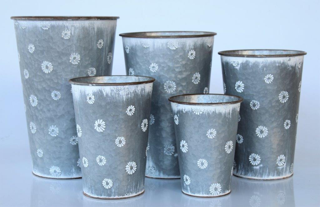 SET OF 5  DAISY METAL FLOWER BINS - NetDécor 