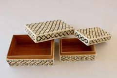 BONE MOTHER OF PEARL BOXES WITH LID - NetDécor 