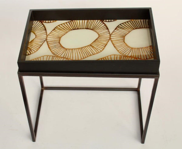 SMALL GOLD CIRCLE SIDE TABLE WITH TRA - NetDécor 