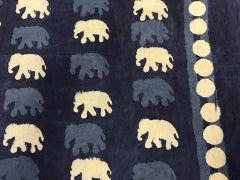 2.5m NAVY & WHTE ELEPHANTS TABLE CLOTH - NetDécor 