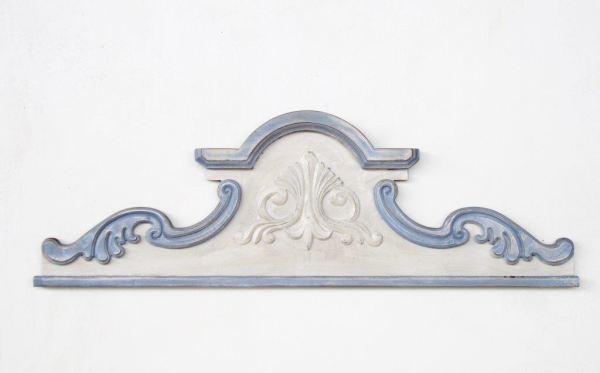 Blue and White Wooden Pediment - NetDécor 