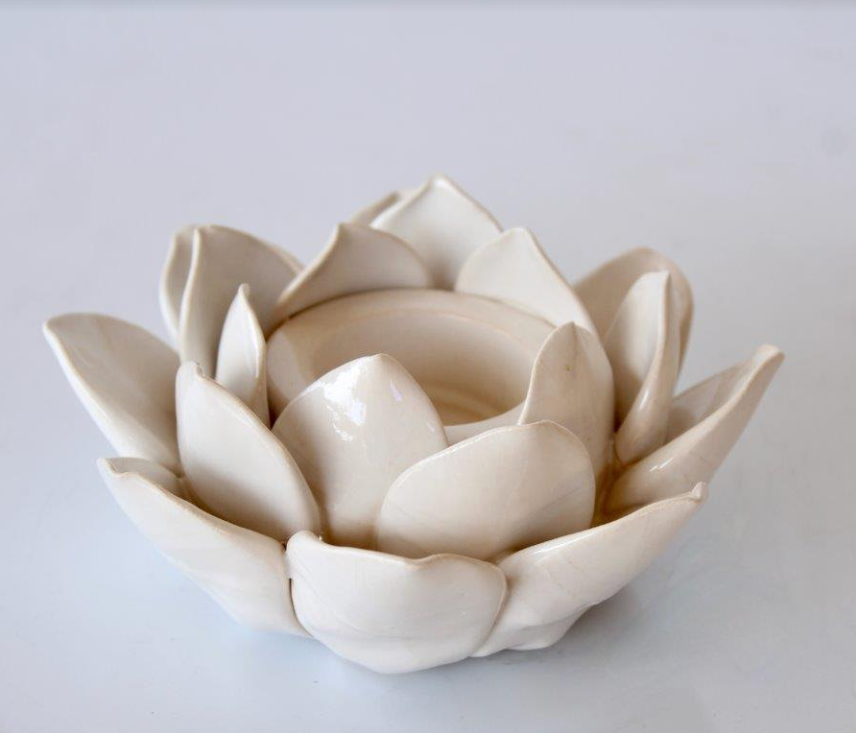 White Candle Holder - NetDécor 