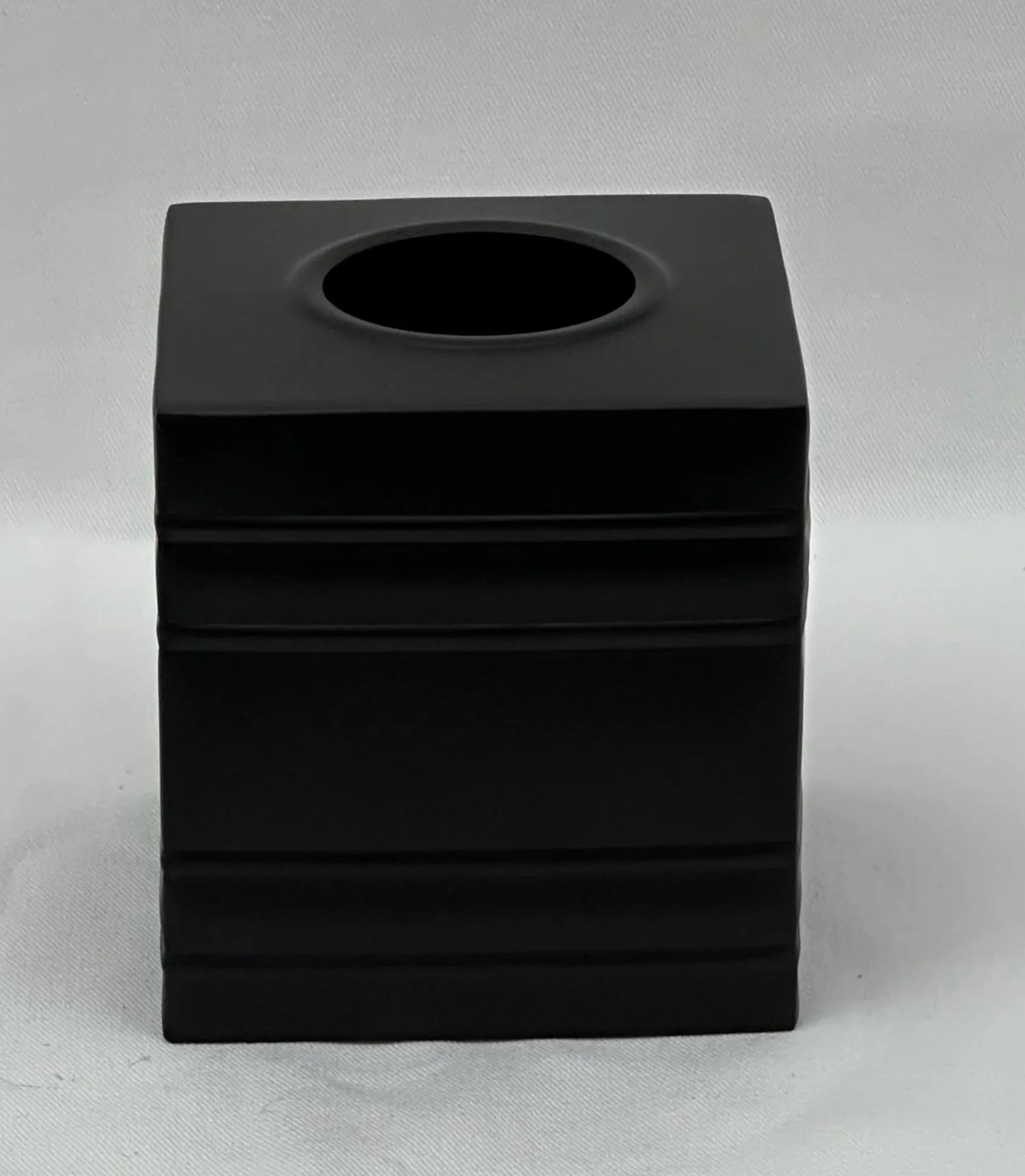 Luxury Collection of  Matte Black Bathroom Accessories - NetDécor 