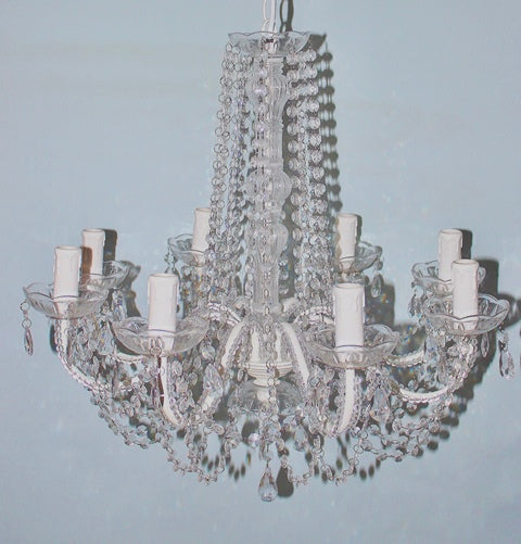 8 ARM WHITE CHANDELIER WITH ACRYLIC BEADS - NetDécor 