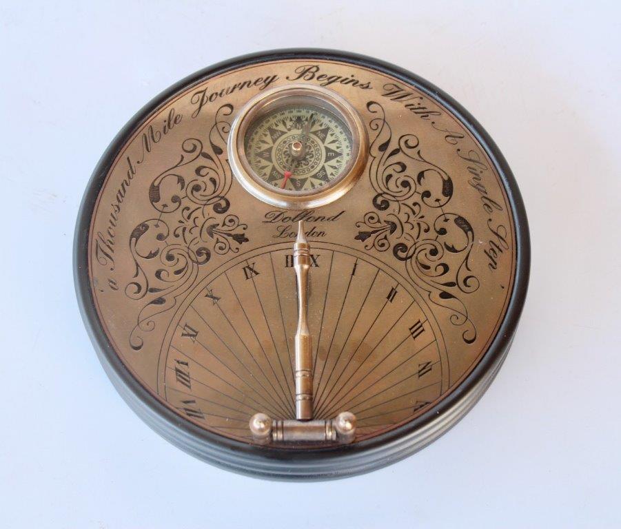 Brass Sundial With Compass - NetDécor 