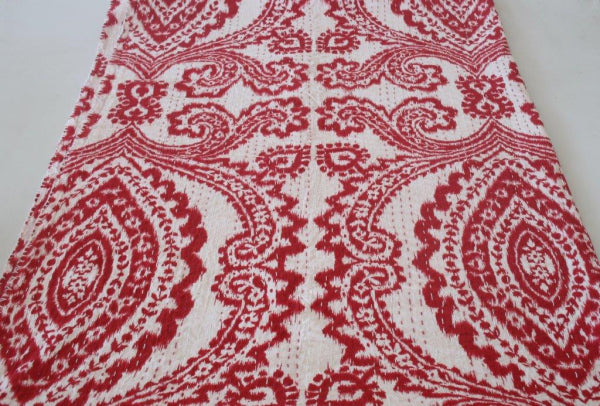 Red Big Print Ikat Bedcover - NetDécor 