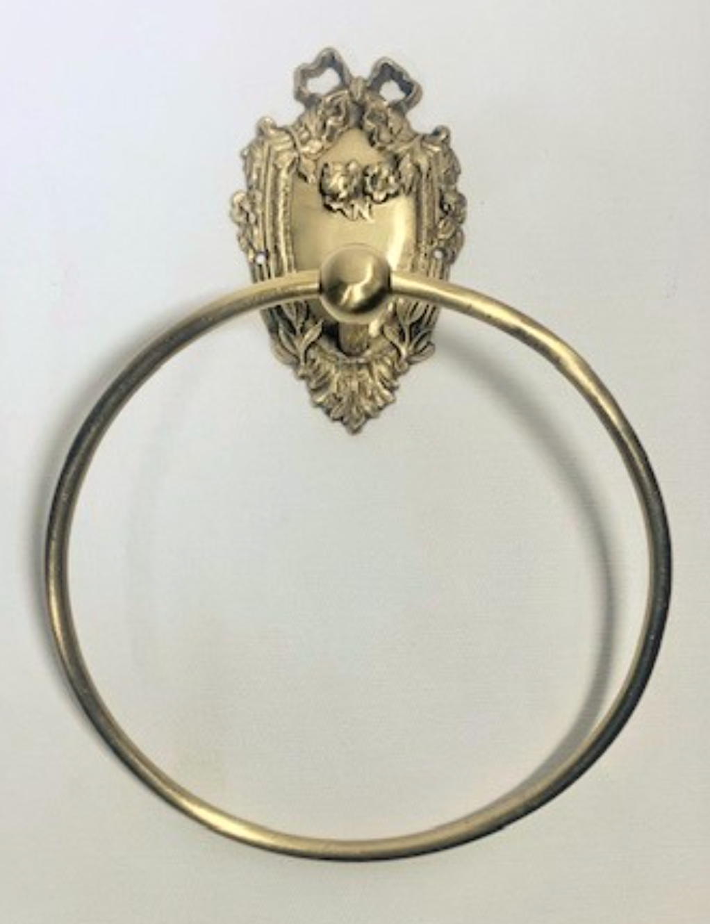 Antique Rose Towel Ring - NetDécor 