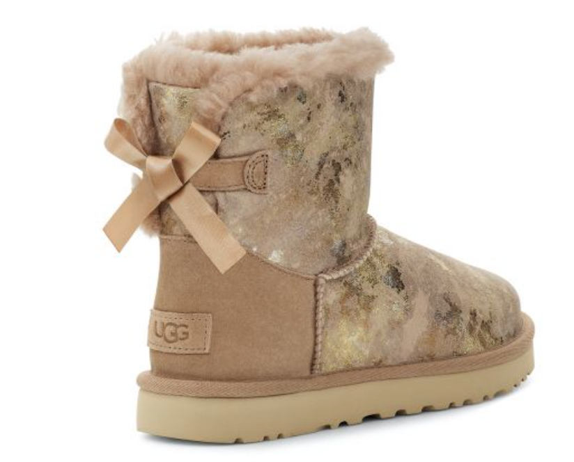 UGG - Mini Bailey Bow Gold Wash Beechwood - NetDécor 