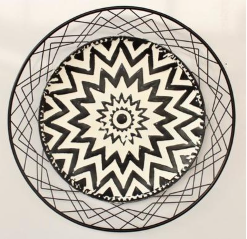 Black Metal Wall Hanging - NetDécor 