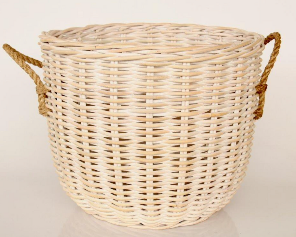EXRA LARGE RATTAN BASKET WITH ROPE HANDLE DETAIL - NetDécor 