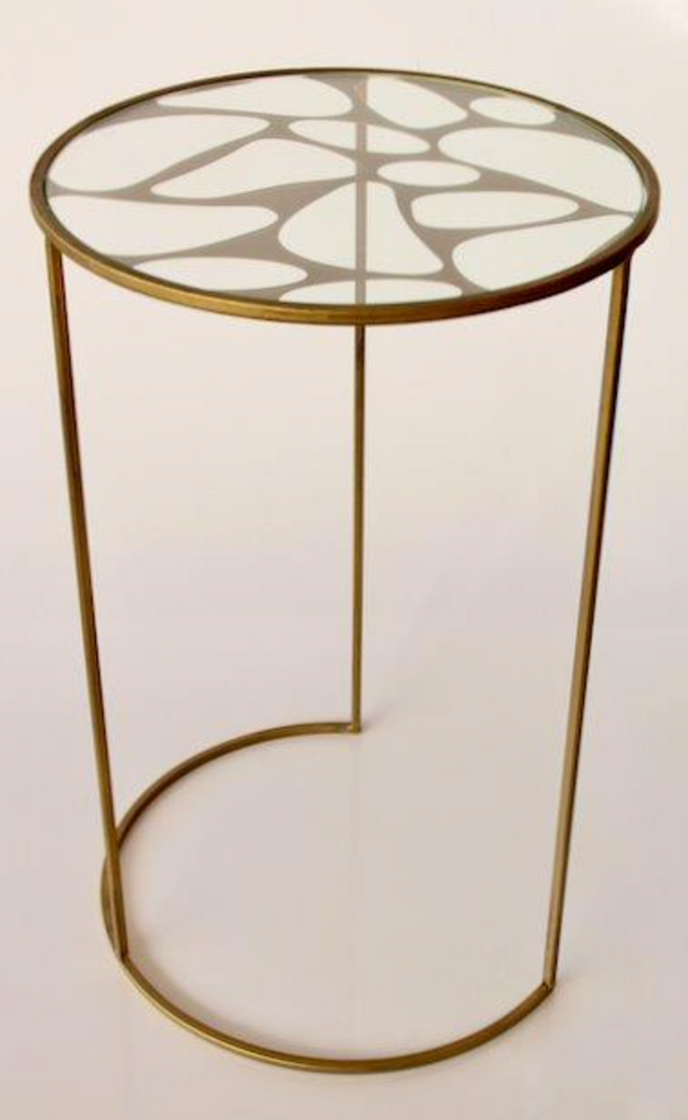 SMALL GOLD METAL GOLD CUT-OUT METAL GLASS TOP TABLE - NetDécor 