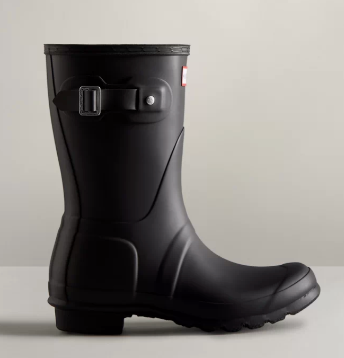 Short black clearance hunter boots