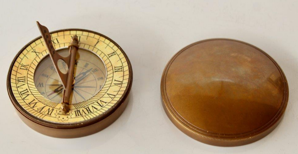 Brass Compass & Sundial with Lid - NetDécor 