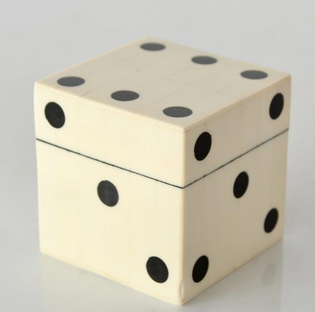 Dice in White Box - NetDécor 