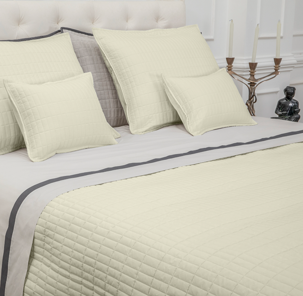 Reed Family Linen - Rectangle Quilted BedSpread - NetDécor 