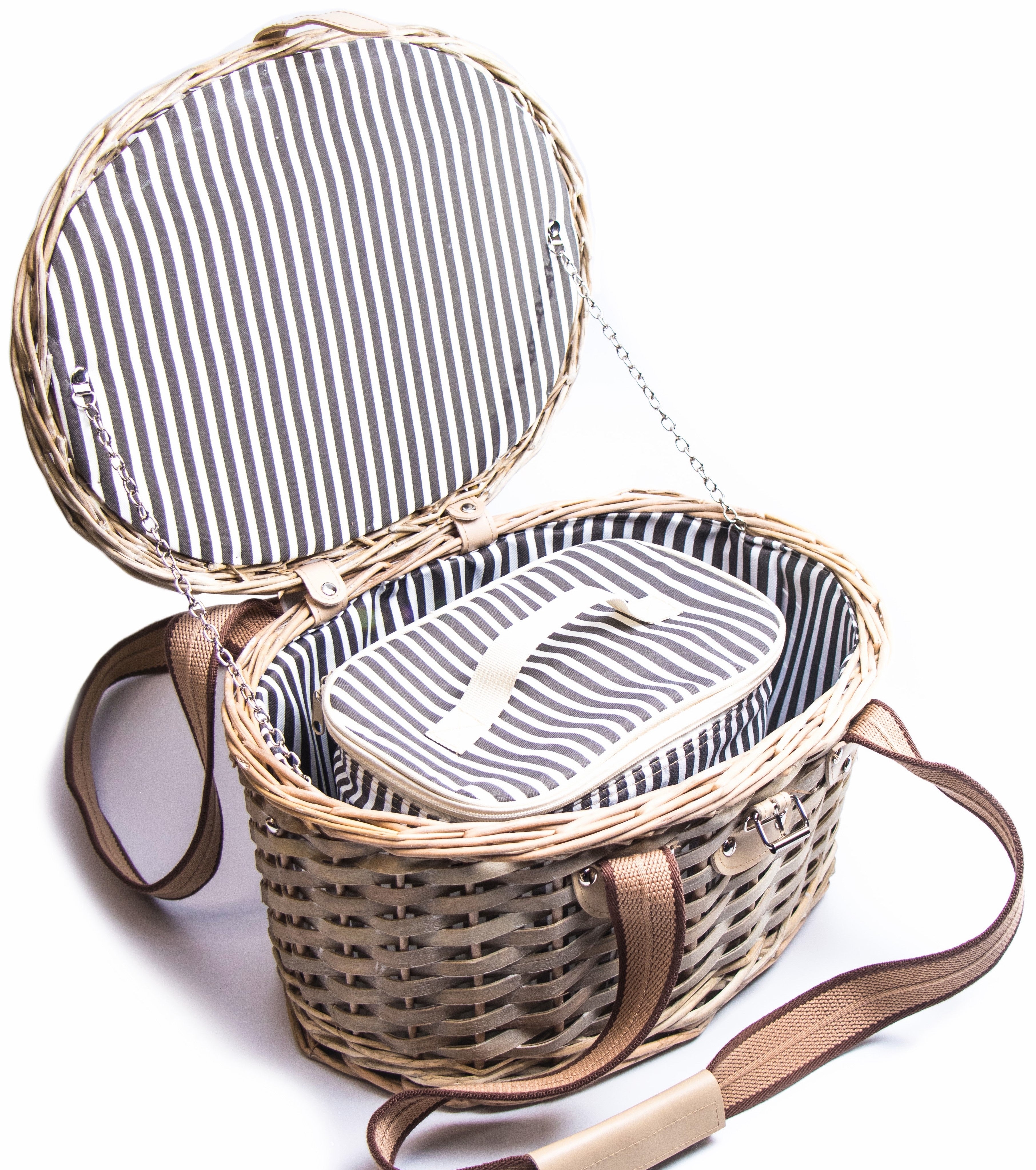 Classic Picnic Basket - NetDécor 