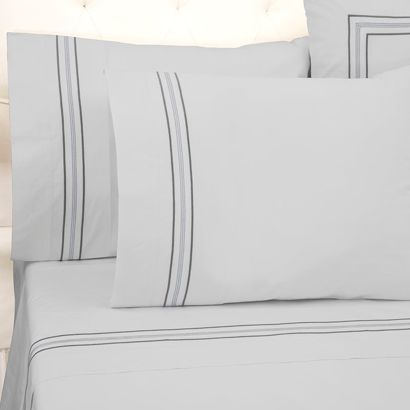Percale Mowbray Glacier Grey Ash Standard Pillowcase - NetDécor 
