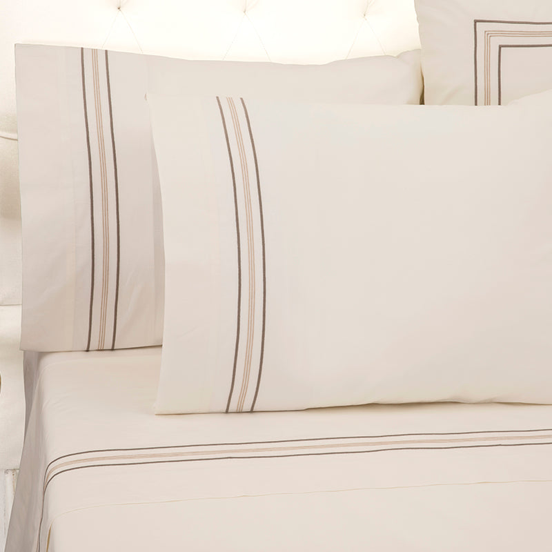 Percale Mowbray Ivory Sand Standard Pillowcase - NetDécor 