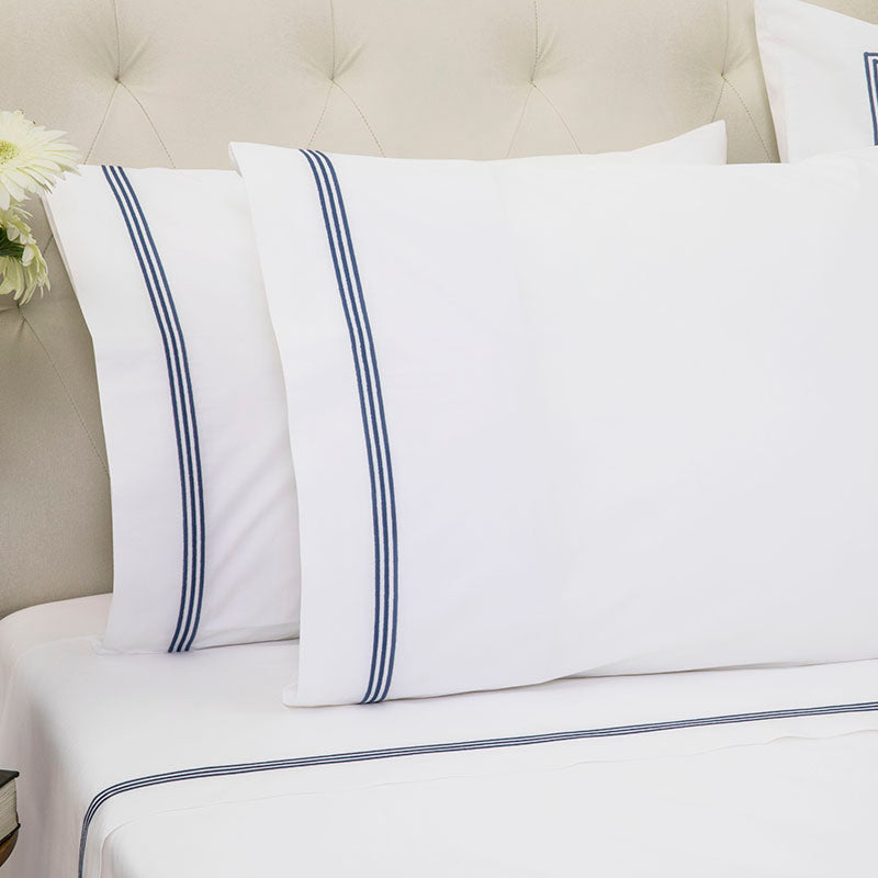 Percale Trafalgar White Cobalt Blue Standard Pillowcase - NetDécor 