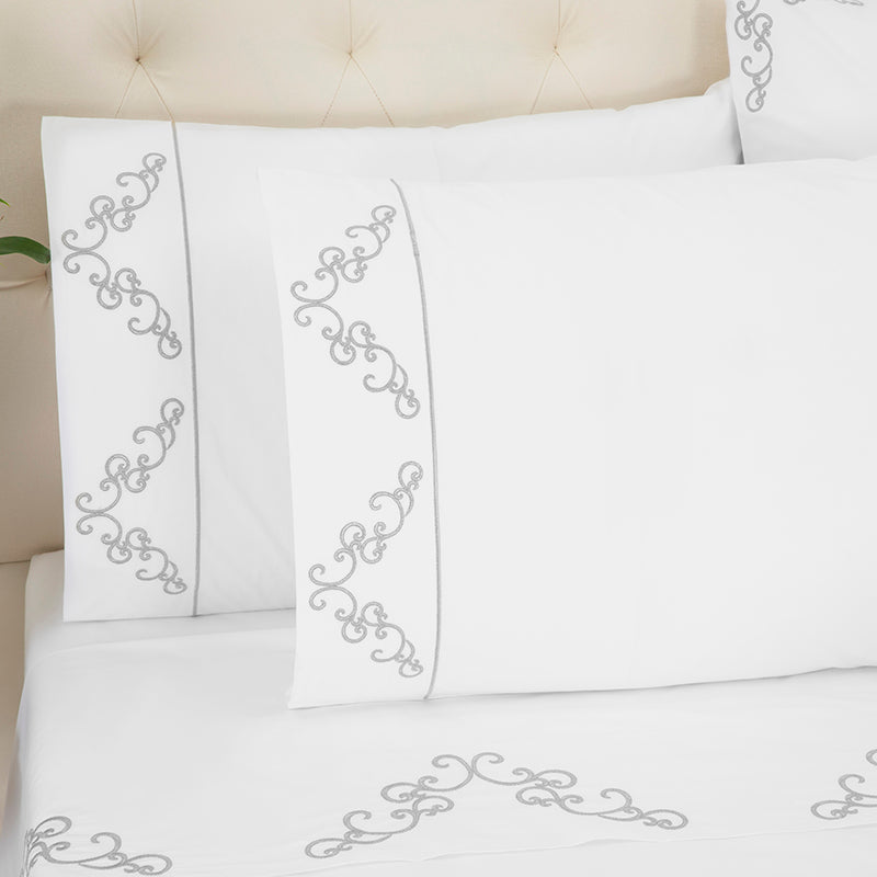 Percale Windsor White Grey Standard Pillowcase - NetDécor 