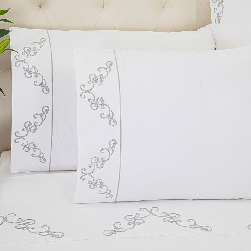 Percale Windsor White Silver Standard Pillowcase - NetDécor 